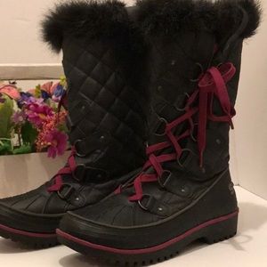 Women's Quilted Black Boots with Red Accents